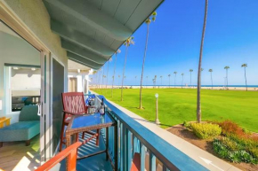 Condo in Newport Beach with Private Balcony and Ideal Location by the Pier